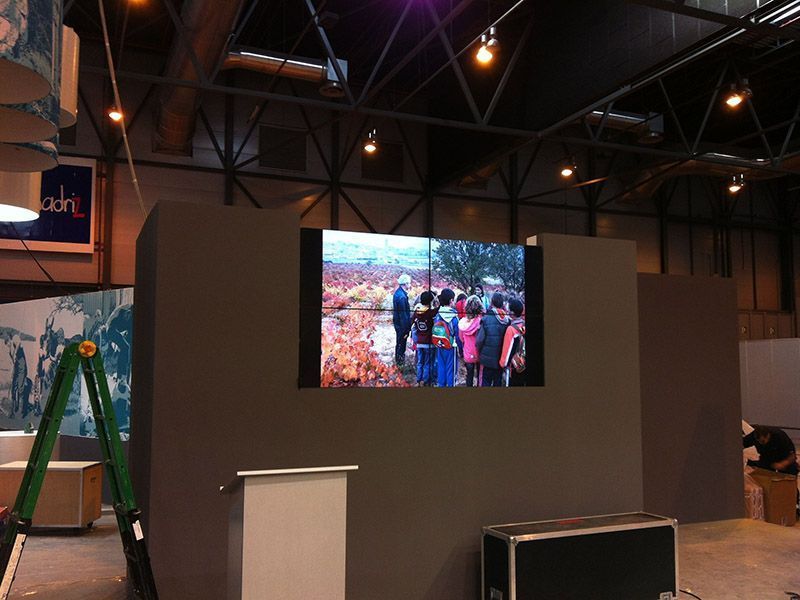 Videowall Encastrado 2x2