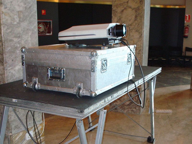 Proyector Sony 2